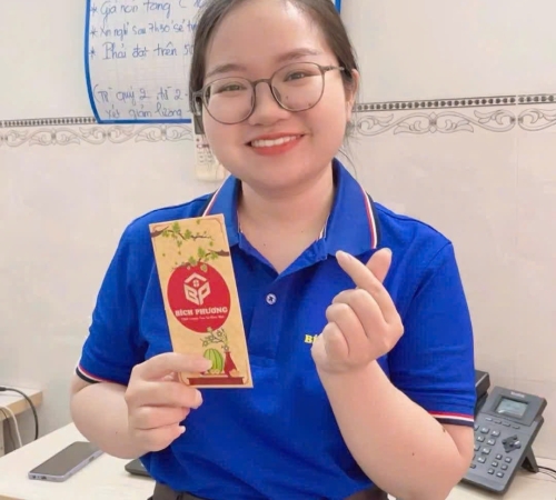 BÍCH PHƯƠNG VINH DANH “NGÔI SAO KINH DOANH ĐẦU THÁNG 8.2025” THANH NGÂN 
