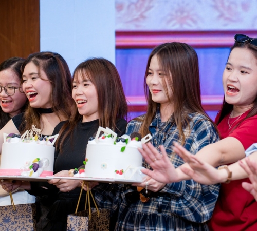 SINH NHẬT THÁNG 5 – CHÚC MỪNG BẠN LỤA & BẠN HỒNG