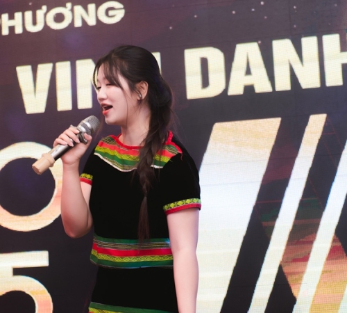 LỄ TỔNG KẾT HOẠT ĐỘNG KINH DOANH QUÝ 2/2025 – QUÀ TẶNG BÍCH PHƯƠNG