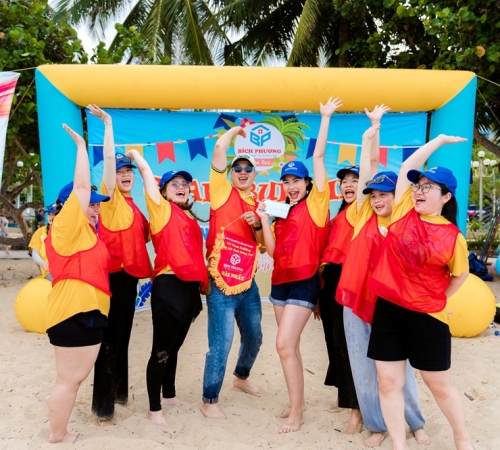 TEAMBUILDING NHA TRANG – GẮN KẾT ĐỂ BỨT PHÁ CÙNG QUÀ TẶNG BÍCH PHƯƠNG