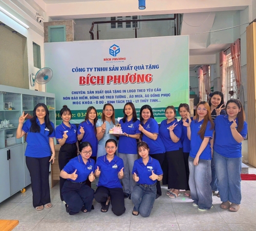CHÚC MỪNG SINH NHẬT 2 CÔ GÁI THÁNG 4