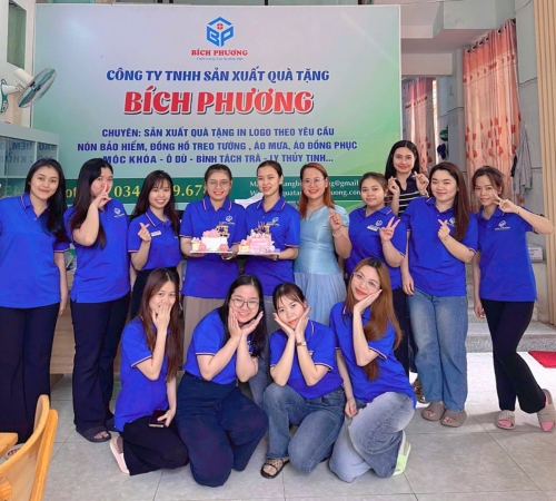 CHÚC MỪNG SINH NHẬT 2 CÔ GÁI THÁNG 4